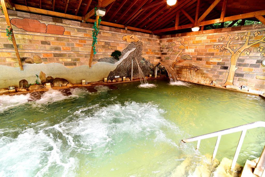 Jenq Yang Hotspring Hotel Renai Exteriér fotografie